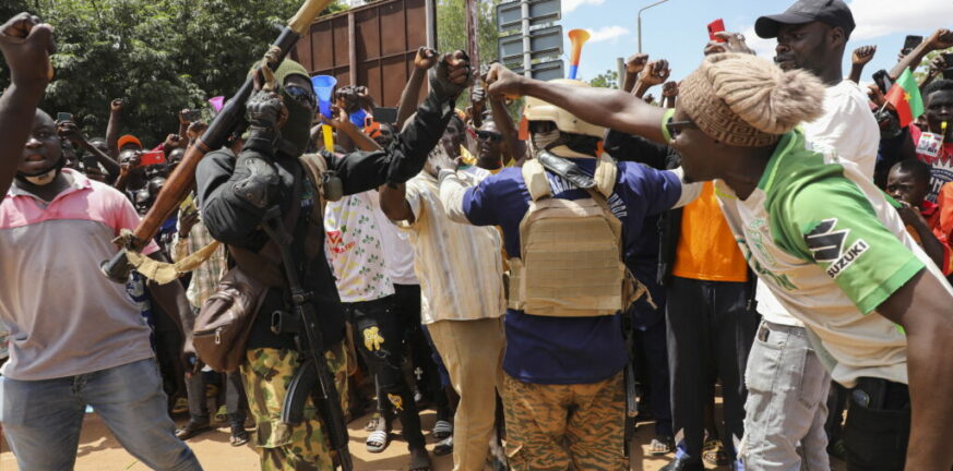 Μπουρκίνα Φάσο: Το στρατιωτικό καθεστώς κατηγόρησε τους τζιχαντιστές για σφαγές αμάχων
