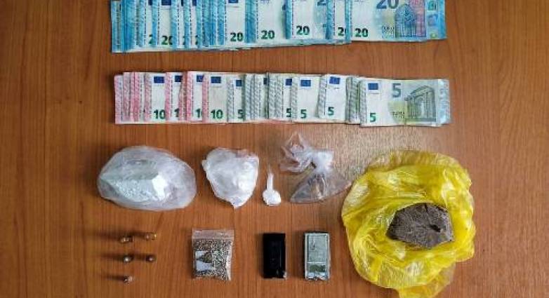 Συλλήψεις για ναρκωτικά στο Αγρίνιο - Τί βρήκαν οι αστυνομικοί - Η ανακοίνωση της ΕΛ.ΑΣ