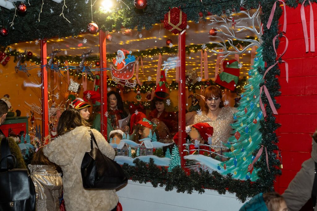 Αίγιο: Χιλιάδες επισκέπτες στο Πάρκο των Χριστουγέννων