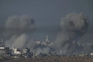 Συνεχίζονται οι βομβαρδισμοί στη Γάζα – Ο ισραηλινός στρατός ζητεί από τους αμάχους να πάνε σε καταφύγια
