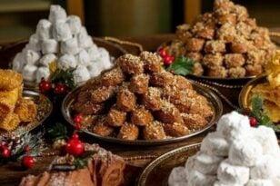 Χριστούγεννα 2023: Ακριβά μου... μελομακάρονα - «Πετάει» και η γαλοπούλα - Πόσο θα κοστίσει για τους Πατρινούς το φετινό εορταστικό τραπέζι
