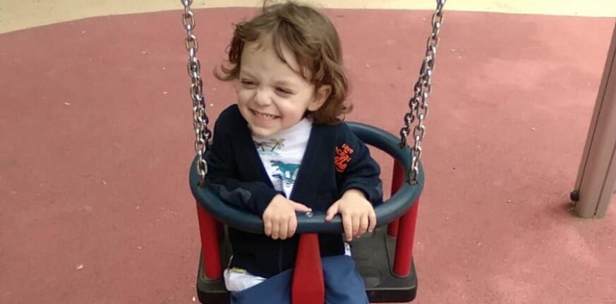 Αγρίνιο: Νέα έκκληση για τον μικρό Δημήτρη - Δεν έχουν συγκεντρωθεί τα χρήματα για τις θεραπείες του