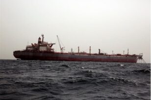 Πολεμικό πλοίο του Ιράν εισήλθε στην Ερυθρά Θάλασσα