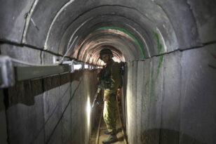 Ο ισραηλινός στρατός παραδέχεται ότι πλημμύρισε ορισμένα τούνελ της Χαμάς για να τα καταστρέψει