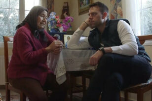 Η συνάντηση Κασσελάκη με τη γιαγιά που δώρισε ασθενοφόρο στο Μεσολόγγι - Τι του είπε ΒΙΝΤΕΟ