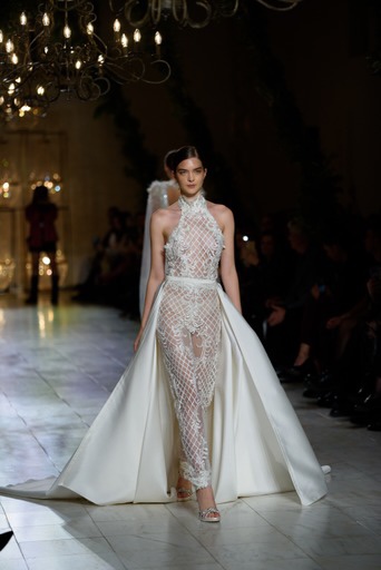 Στην Bridal Fashion Week 2023 η Ανθή Καρδάρα-Στην «ΠτΔ» η πατρινή σχεδιάστρια μόδας