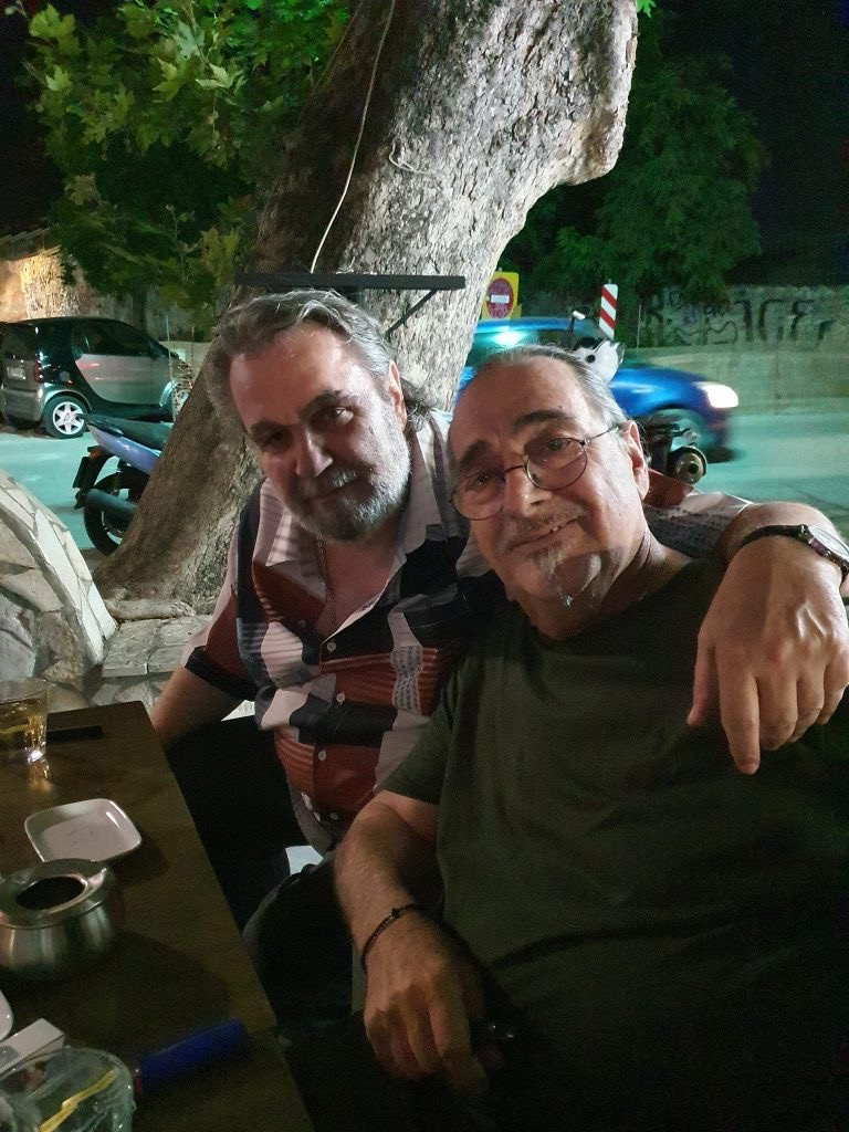 Βασίλης Γιαννόπουλος και Γιώργος Γιοβάς στην «Π» για τον θρύλο του λαϊκού τραγουδιού Βασίλη Καρρά