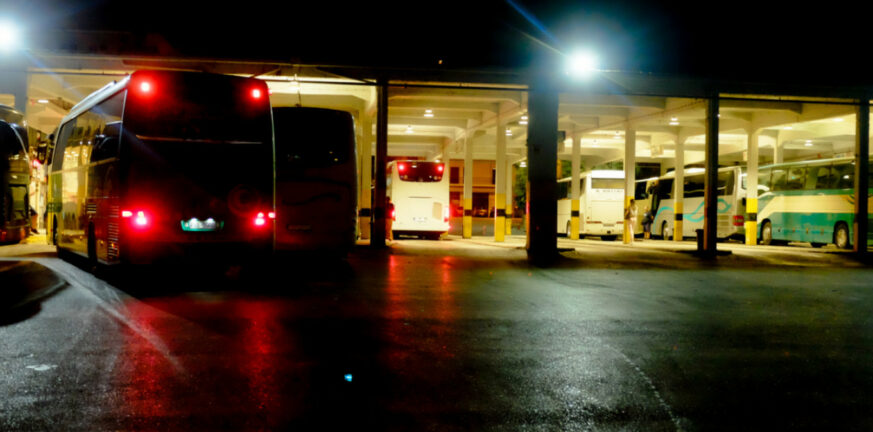 Φωτιά σε λεωφορείο του ΚΤΕΛ τα ξημερώματα που πήγαινε Θεσσαλονίκη - Κανείς τραυματίας