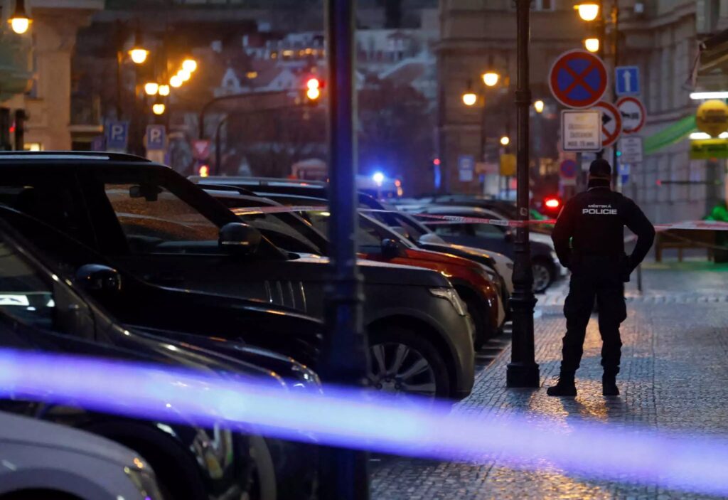 Φονική Επίθεση στην Πράγα: Σοκ σε όλον τον κόσμο - Το γεγονός που «ενέπνευσε» τον δράστη - Τουλάχιστον 15 νεκροί ΦΩΤΟ - ΒΙΝΤΕΟ