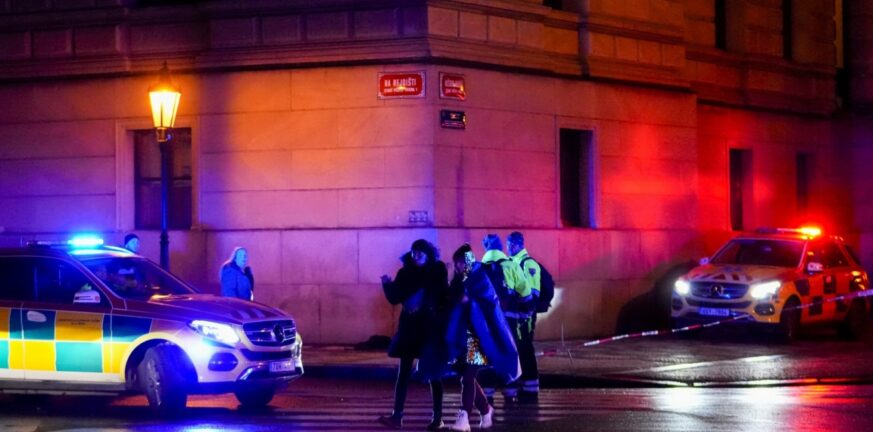 Μακελειό στην Πράγα: Τι είπε Έλληνας καθηγητής που βίωσε την επίθεση - ΒΙΝΤΕΟ