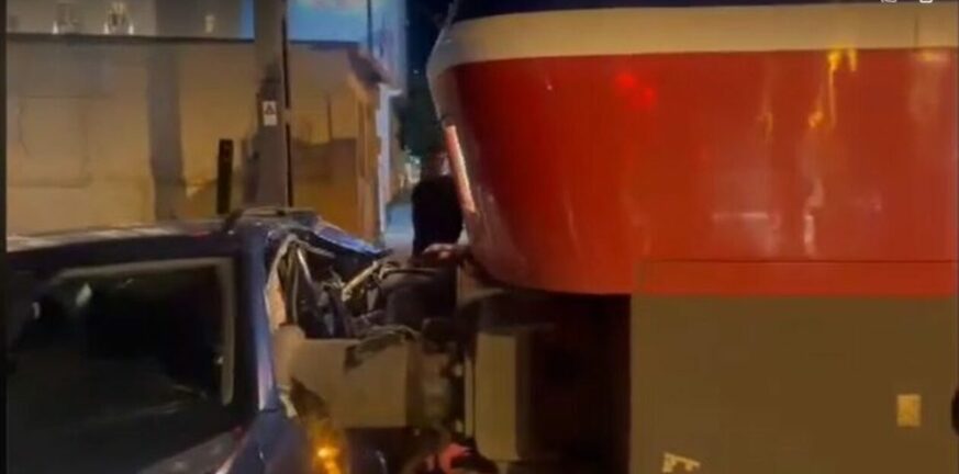 Θεσσαλονίκη: Μηχανή τρένου συγκρούστηκε με αυτοκίνητο
