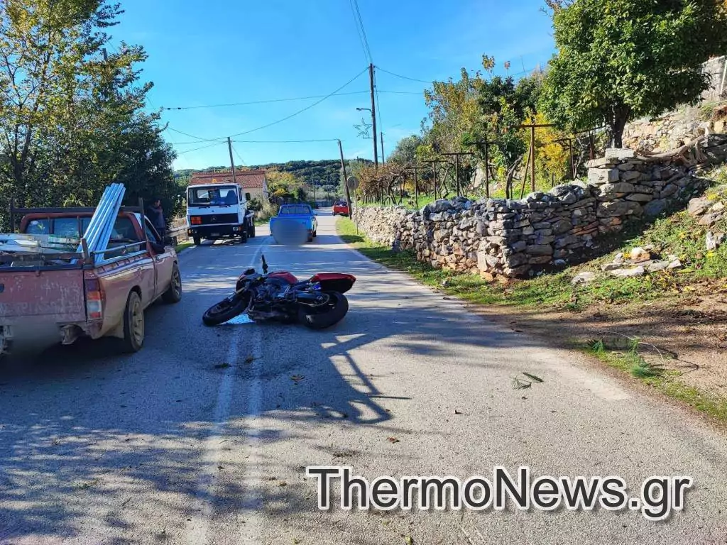 Αιτωλοακαρνανία: Σοβαρό τροχαίο με τραυματισμό μοτοσικλετιστή στο Θέρμο - ΦΩΤΟ