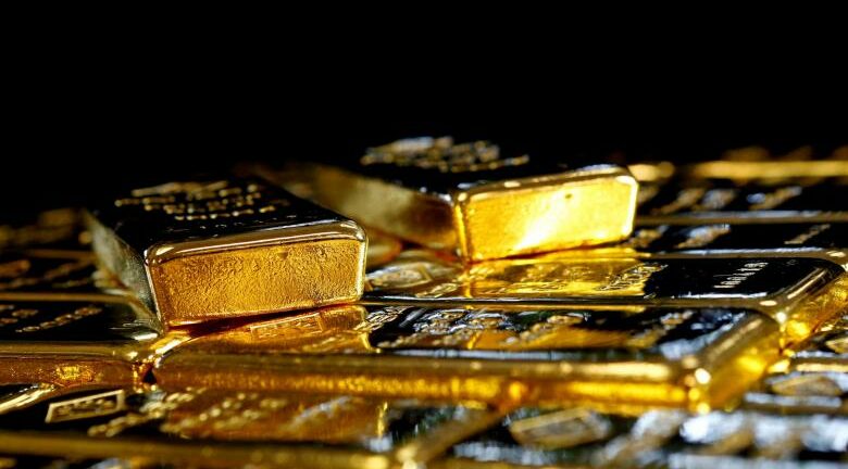 Χρυσός: Νέο «ιστορικό ρεκόρ» στην τιμή του – Ξεπέρασε τα 2.100 δολάρια ανά ουγγιά