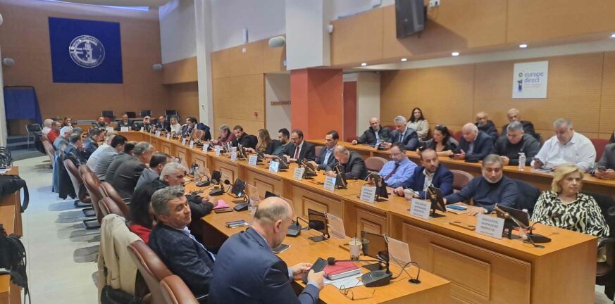 Πάτρα: Εξελέγη το νέο προεδρείο του Περιφερειακού Συμβουλίου Δυτικής Ελλάδας - ΦΩΤΟ