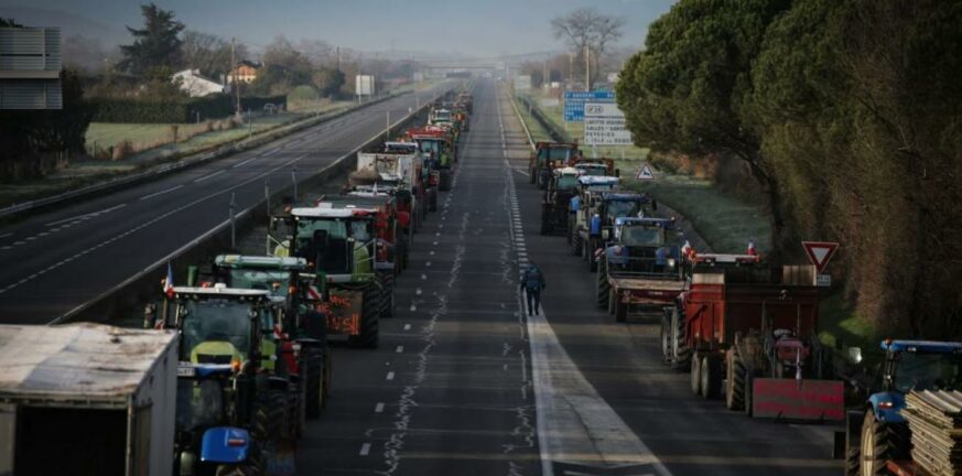Βρυξέλλες: Υπό πίεση από αγανακτισμένους αγρότες, μήνες πριν τις Ευρωεκλογές - ΦΩΤΟ