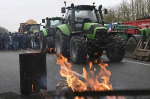 Στους δρόμους οι αγρότες – Μαζικές διαδηλώσεις σε Γερμανία, Γαλλία, Πολωνία και Ολλανδία