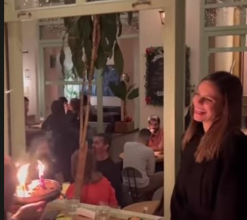 Αχτσιόγλου: Πάρτι έκπληξη για τα γενέθλιά της - Ποιοι ήταν εκεί ΦΩΤΟ