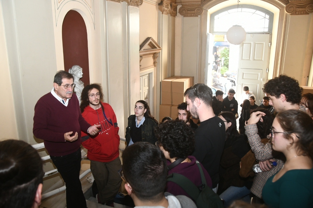Πάτρα: Συνάντηση Πελετίδη-φοιτητών για το θέμα της αύξησης στα εισιτήρια στα ΜΜΜ