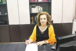 Πάτρα – Η Ευγενία Πιερρή στην «Π»: «Δεν μπορούμε να παίζουμε με τους μαθητές»