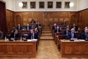 Βουλή: Η Εξεταστική επιτροπή για τα Τέμπη ζητά από τη ΡΑΣ τον πλήρη ιατρικό φάκελο του μηχανοδηγού του Intercity