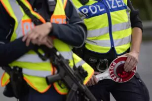 Γερμανία: Συνελήφθησαν 4 έφηβοι ισλαμιστές - Σχεδίαζαν τρομοκρατικές επιθέσεις