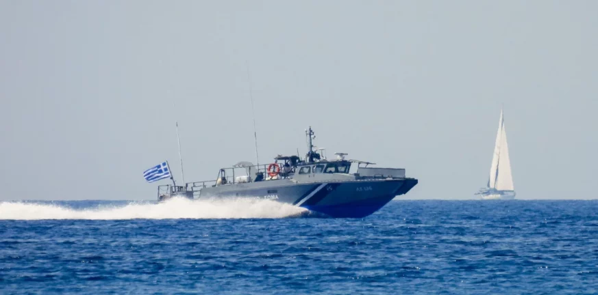 Κρήτη: Στους Καλούς Λιμένες Φαιστού οι 73 μετανάστες που εντοπίστηκαν από φορτηγό πλοίο