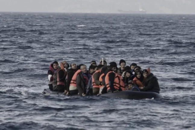 Βρετανία: Ρεκόρ μεταναστών διέσχισε τη Μάγχη το πρώτο τρίμηνο του έτους