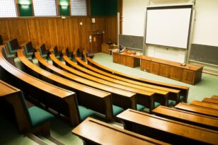Φοιτητικοί Σύλλογοι Πάτρας: «Όχι στα ιδιωτικά Πανεπιστήμια, Πτυχία με αξία - δωρεάν σπουδές! - Να μην κατατεθεί το νομοσχέδιο!»