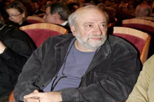 Σε κρίσιμη κατάσταση στην εντατική ο σπουδαίος σκηνοθέτης Παντελής Βούλγαρης