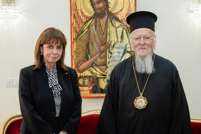 Οικουμενικός Πατριάρχης Βαρθολομαίος: Αντάλλαξε ευχές για τη νέα χρονιά με την Σακελλαροπούλου