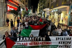 Πάτρα: Η δημοτική αρχή παρούσα στη συγκέντρωση εντάντια στον πόλεμο στην Παλαιστίνη