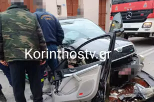 Σοβαρό τροχαίο στο Δερβένι - Μεταφέρθηκαν στο νοσοκομείο Αιγίου οι τραυματίες