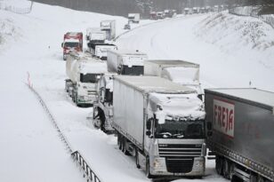 Κύμα ψύχους πλήττει τη Βόρεια Ευρώπη: Εγκλωβισμένοι οδηγοί από το χιόνι σε Σουηδία και Δανία - ΦΩΤΟ