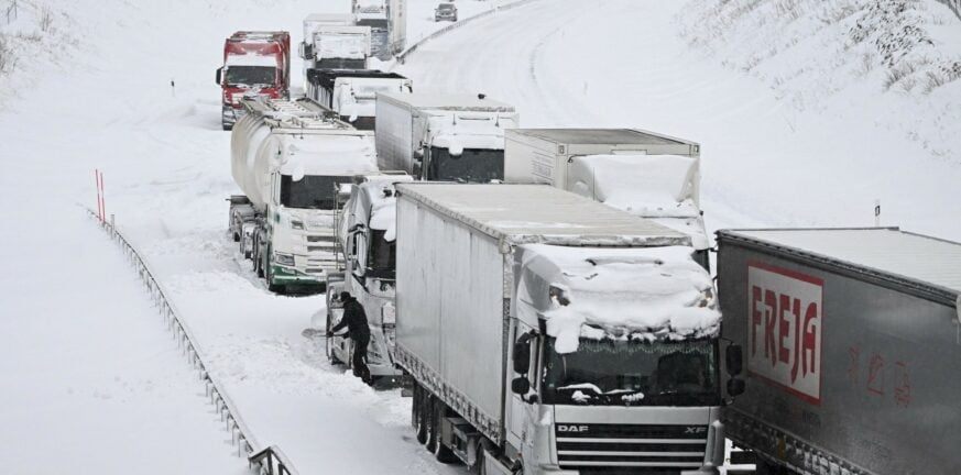 Κύμα ψύχους πλήττει τη Βόρεια Ευρώπη: Εγκλωβισμένοι οδηγοί από το χιόνι σε Σουηδία και Δανία - ΦΩΤΟ