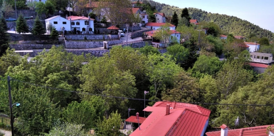 Λάρισα: Κυνηγός τραυματίστηκε στη Σπηλιά Κισσάβου - Γλίστρησε και εκπυρσοκρότησε το όπλο του