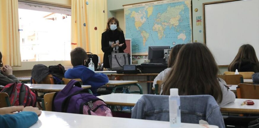 Αχαΐα: Ελεγχόμενη η διασπορά των ιών στα σχολεία - Χωρίς πίεση τα νοσοκομεία