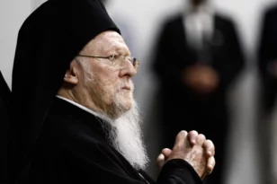 Κωνσταντινούπολη: Συλλυπητήριο τηλεφώνημα Βαρθολομαίου στον καθολικό επίσκοπο για την επίθεση στην εκκλησία