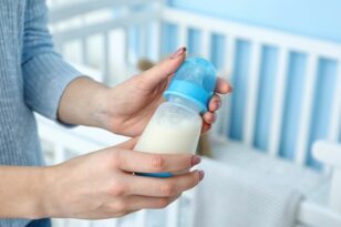 ΔΙΜΕΑ για βρεφικό γάλα: Προθεσμία 10 ημερών στις εταιρείες για να δώσουν στοιχεία