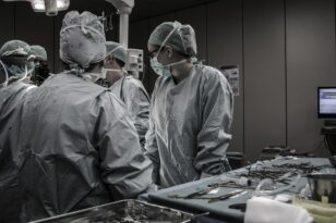 Νοσοκομείο Ρίου: Σωτήριες επεμβάσεις σε ασθενείς με καρκίνο - Πρωτοπόρο χειρουργείο στην Ελλάδα και η διάκριση