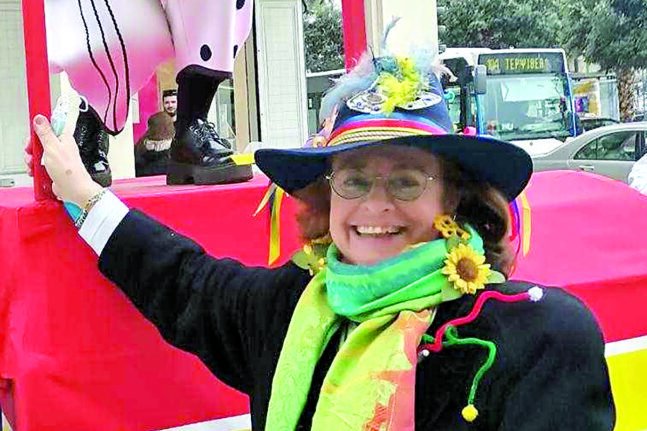 Καρναβαλικός Οργανισμός: Εδιωξαν εθελόντρια με 20ετή προσφορά - Η Ελενα Χρονοπούλου καρναβαλίστρια από τη δεκαετία του '60 μιλά στην «Π»