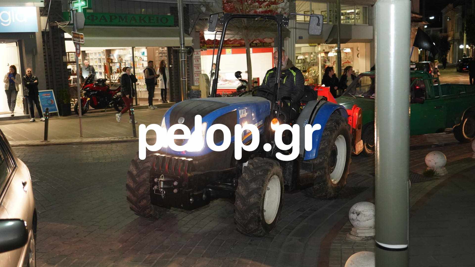 Αχαΐα: Στους δρόμους οι αγρότες με μηχανοκίνητη πορεία στο Αίγιο - Συνεχίζουν οι κινητοποιήσεις και στην Αχαγιά - «Παραμένουμε στα μπλόκα μας» ΦΩΤΟ