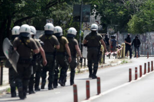 Θεσσαλονίκη: Επίθεση με μολότοφ δέχθηκε διμοιρία των ΜΑΤ έξω από το Τουρκικό Προξενείο