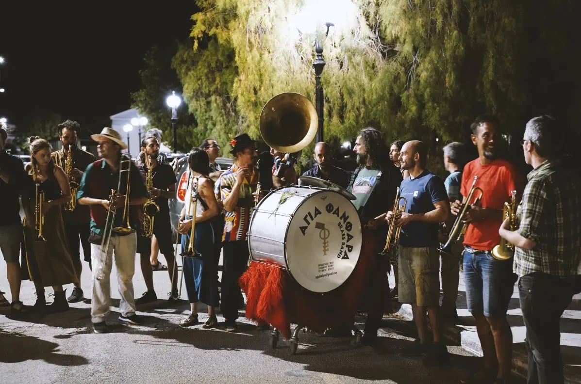 Carnival Academy: Tsiknopempti with Agia Fanfara, traditional hymns, Balkan psalms and gypsy prayers!  – Arts.  News and News about the field of Art
 – 2024-02-28 04:13:04