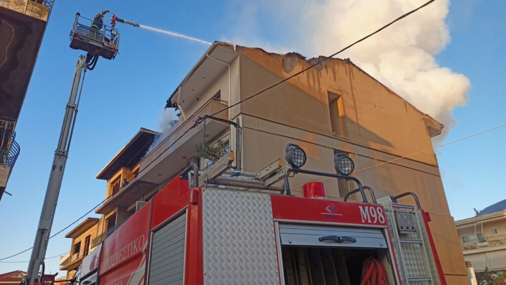 Αγρίνιο: Καταστροφή από φωτιά σε σπίτι στον Άγιο Κωνσταντίνο ΦΩΤΟ - ΒΙΝΤΕΟ