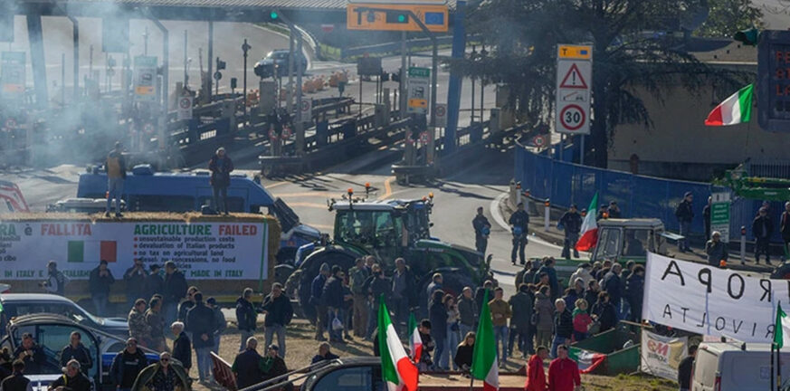 Ιταλία: Συγκεντρώνονται οι αγρότες - Αναμένεται να φτάσουν στη Ρώμη - ΒΙΝΤΕΟ