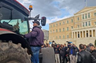 Στο κέντρο της Αθήνας 150 τρακτέρ -Στις 18:30 το συλλαλητήριο των αγροτών, δείτε φωτό και βίντεο