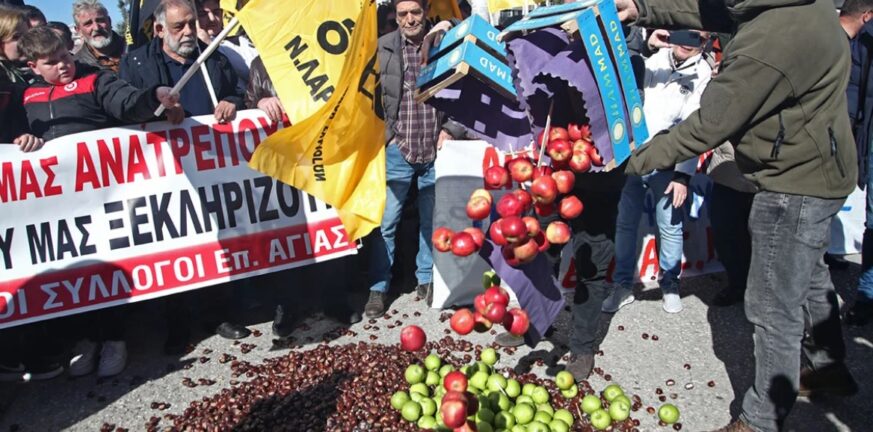 Ανυποχώρητοι οι αγρότες, κλιμακώνουν τα μπλόκα από Δευτέρα: Παραταγμένα στην Agrotica τα τρακτέρ