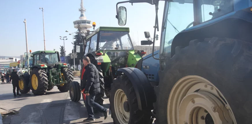 Νέα σύσκεψη αγροτών μετά τις ανακοινώσεις Μητσοτάκη -Παρατεταγμένα στην Agrotica τα τρακτέρ
