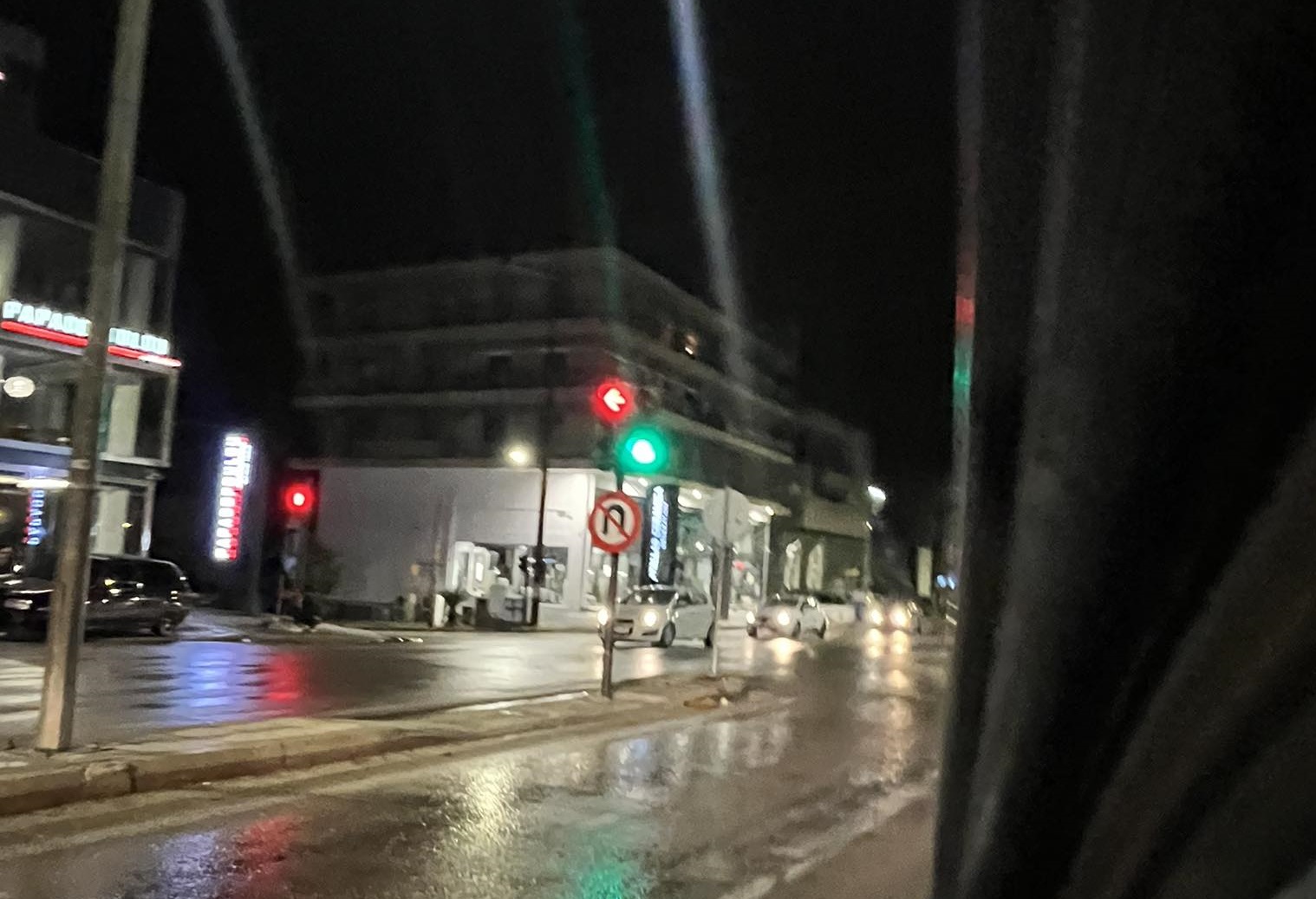 Patras: The red light, the criminal left turn and the blood tax
 – 2024-02-26 16:46:33