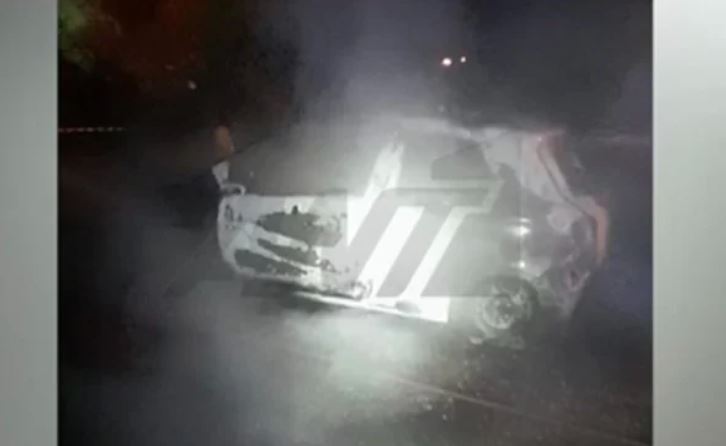 Μάνδρα: «Μαφιόζικο» χτύπημα – «Γάζωσαν» άνδρα μέσα στο αυτοκίνητό του και το πυρπόλησαν ΦΩΤΟ